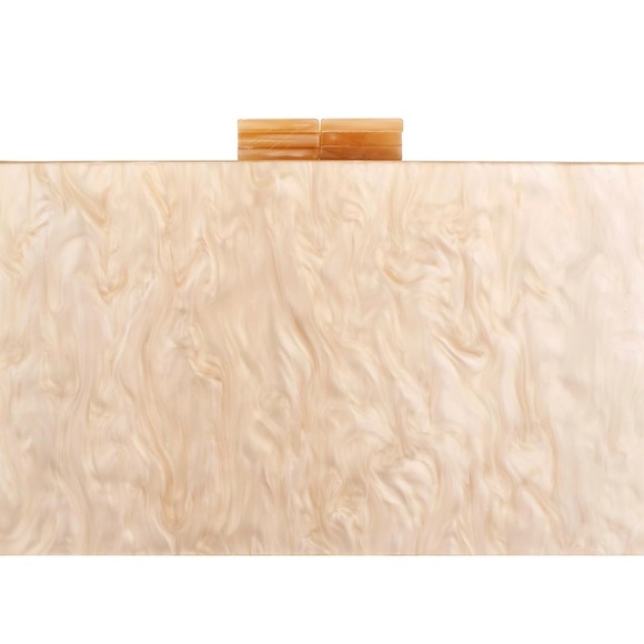 Acrylic clutch - Picture 3 of 4